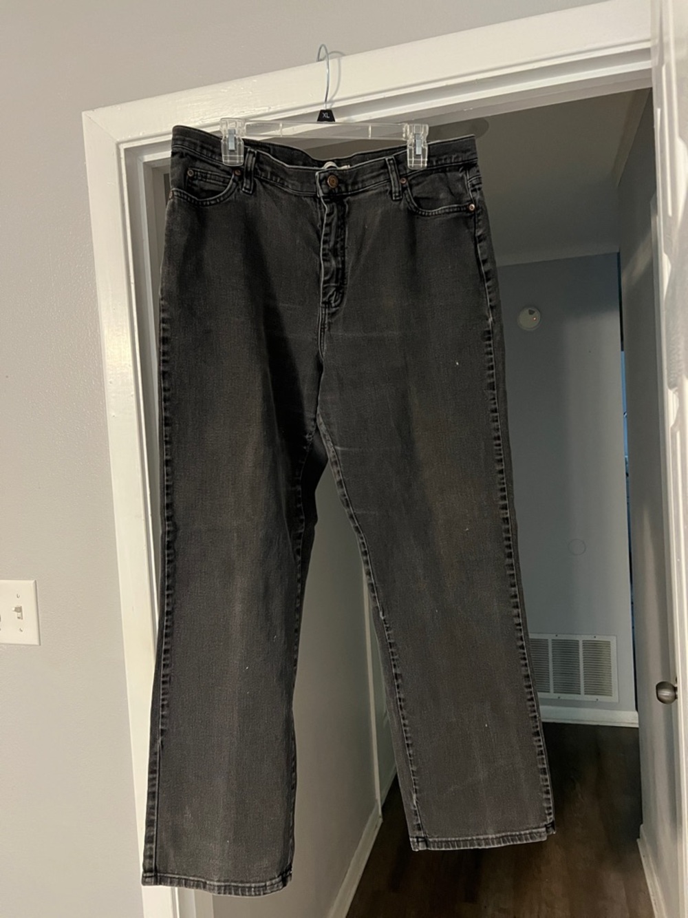 Women’s Lee Black Repaxed Straight-Leg Jeans
